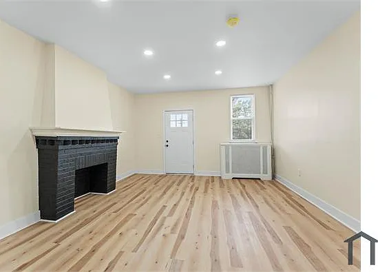 2041 Stenton Ave — Photo 5