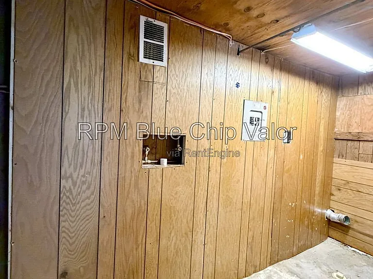 3406 Van Hook Ave — Photo 9