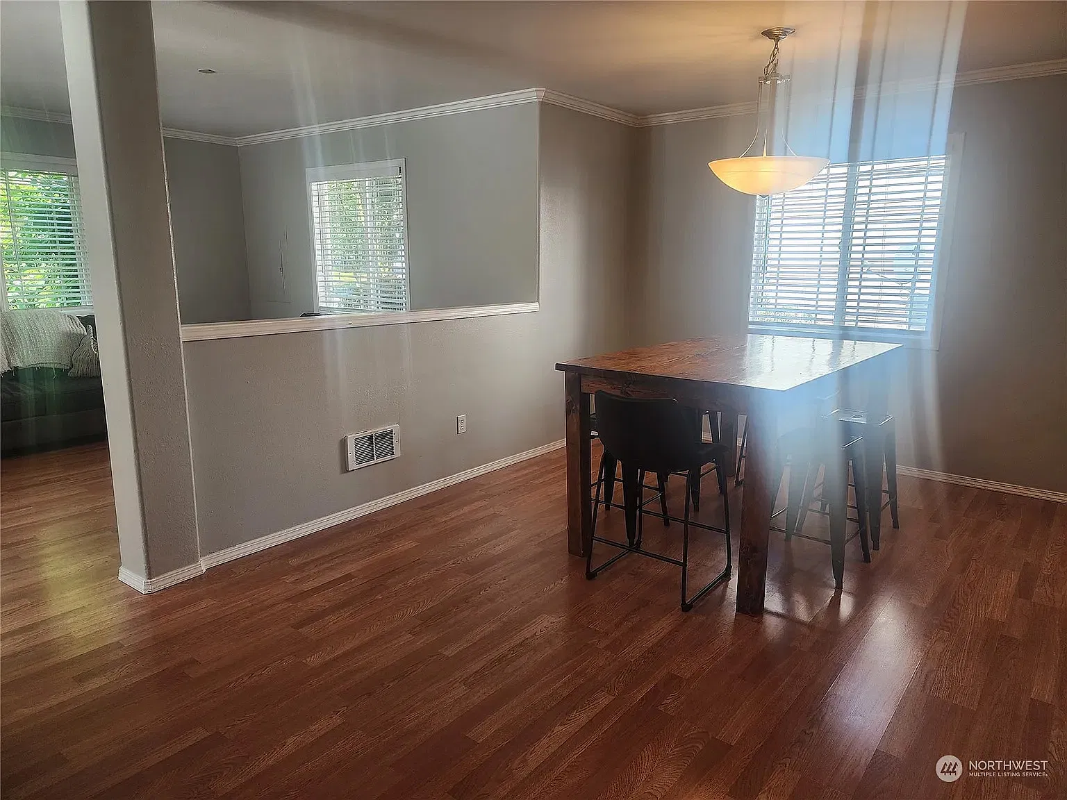 3 bed, 1596 sqft, $3,000 — Photo 3