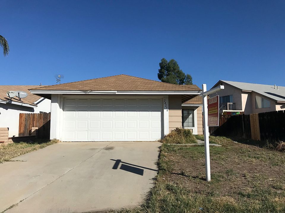 1st image of 24276 Sun Valley Rd