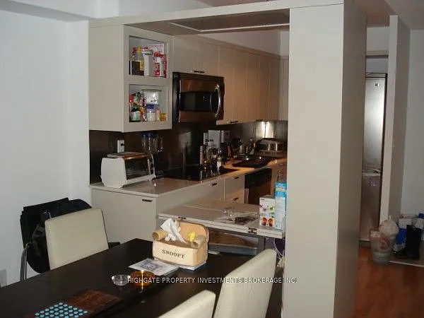 111 Elizabeth St #619 — Photo 6