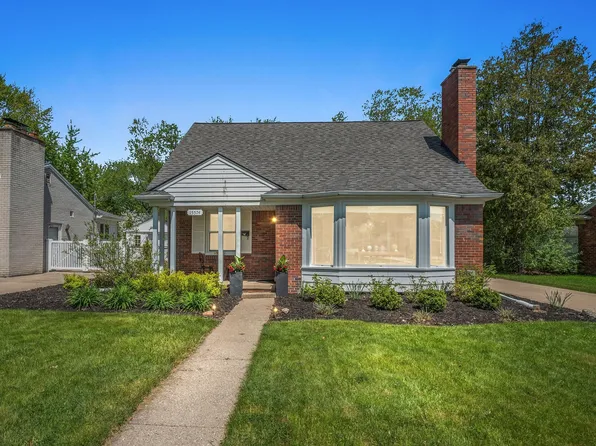 15574 Buckingham Ave, Beverly Hills, MI 48025