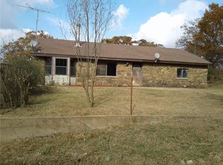 14598 Low Gap Rd #100, West Fork, AR 72774