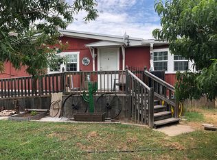 2033 Spring Valley Dr, Azle, TX 76020