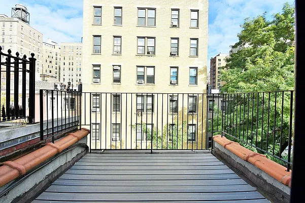 Rented by Balass Ralph, LREB | media 15