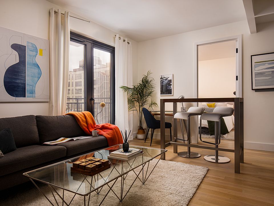 1st image of 260 Gold St APT 106