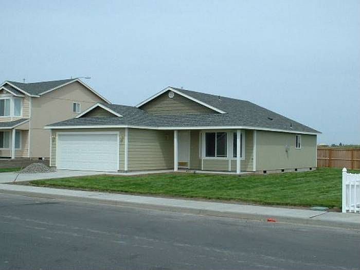 Super W. Pasco location