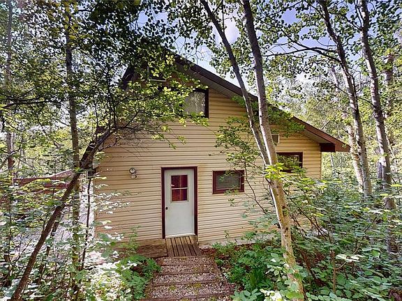 2nd image of 183 Wayweychapow DRIVE