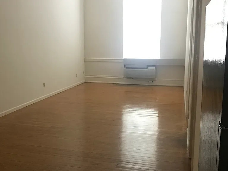 The Uptown Lofts — Photo 10