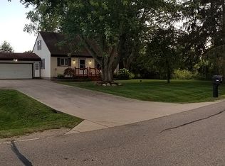 6394 Bauer Rd, Hudsonville, MI 49426