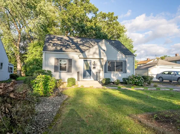 69 Wheeler Ave, Springfield, MA 01118