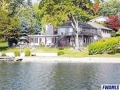 8949 E Circle Dr S photo 1