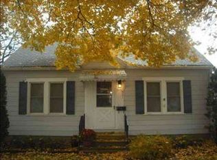 901 Vermont St, Waterloo, IA 50702