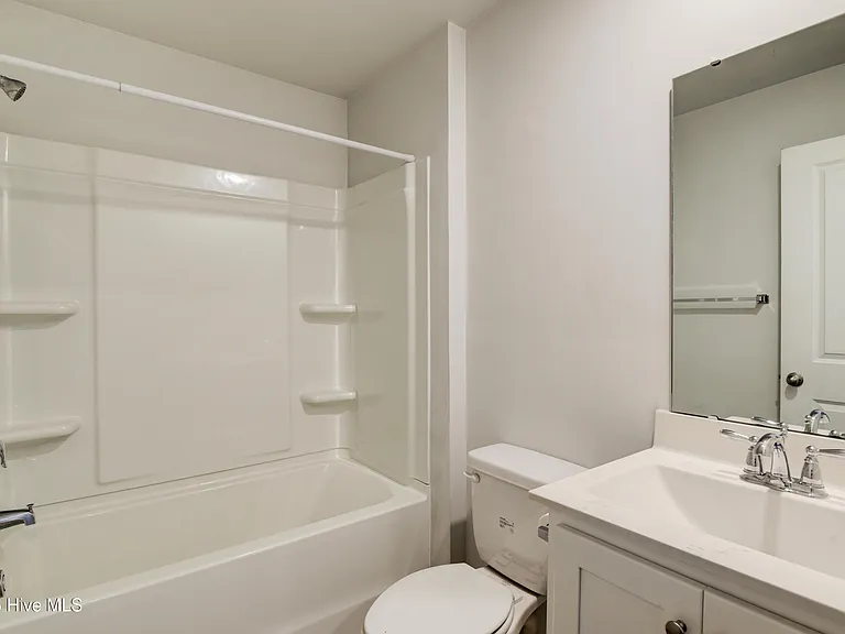 375 Logan St — Photo 19