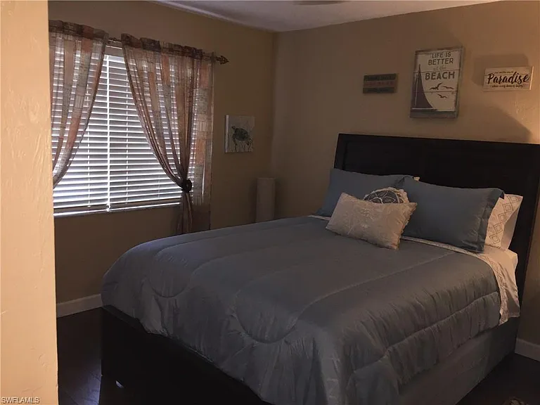 4060 Ice Castle Way #10 — Photo 11