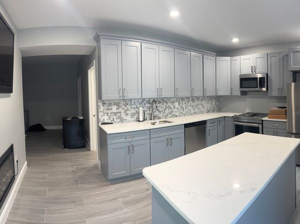 42 Skyline Dr #2