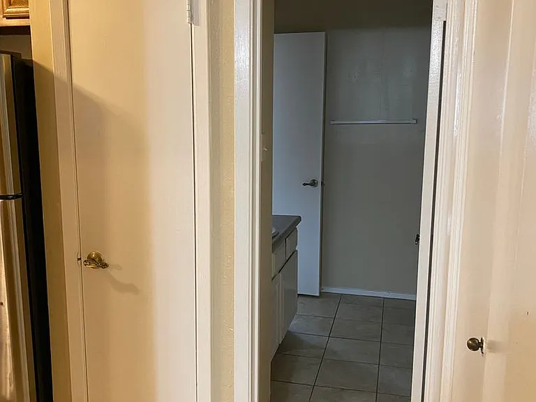 806 W 24th St #308 — Photo 11