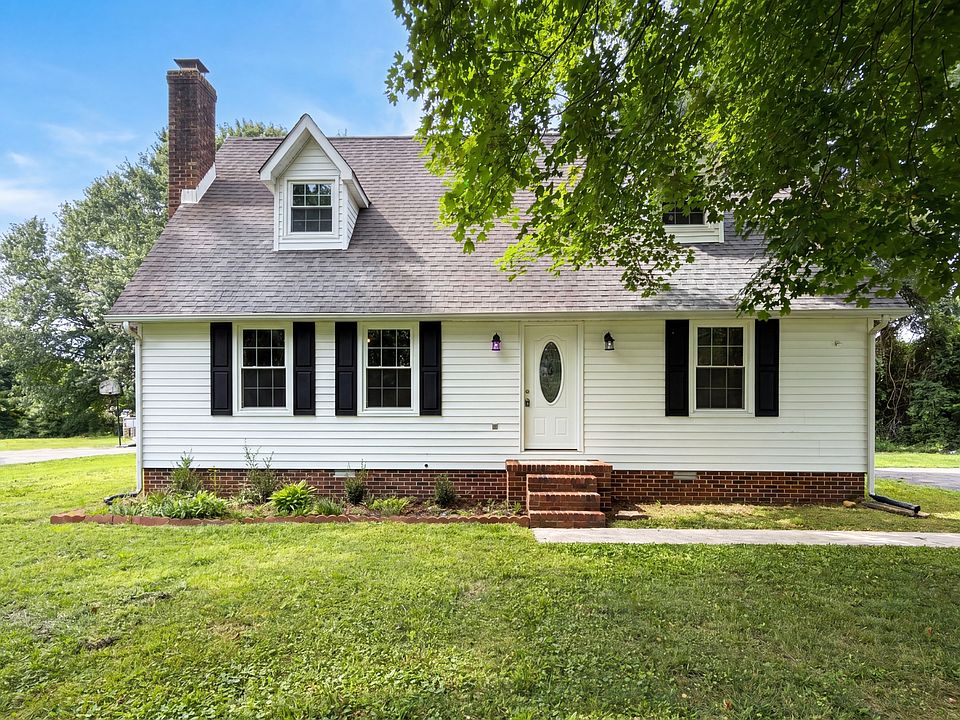 1st image of 108 Lemont Ln