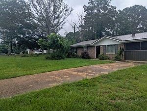 4th image of 1077 County Road 388