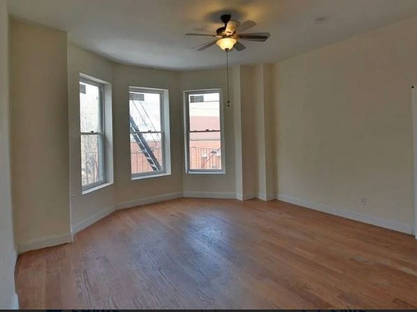 434 Lenox Ave APT 3