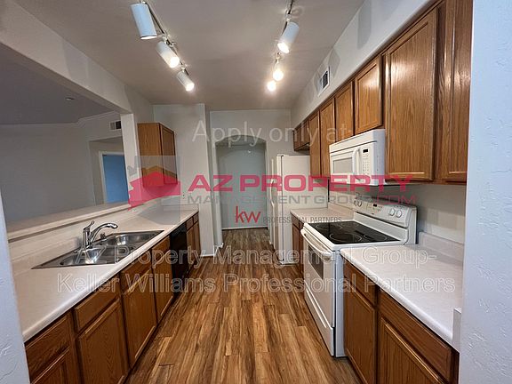 3rd image of 955 E Knox Rd Unit 109