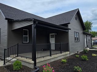 818 W 1st St, Rushville, IN 46173