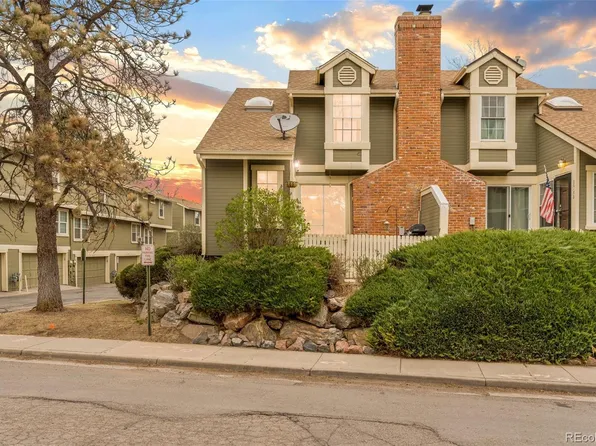 2015 S Helena Street #E, Aurora, CO 80013