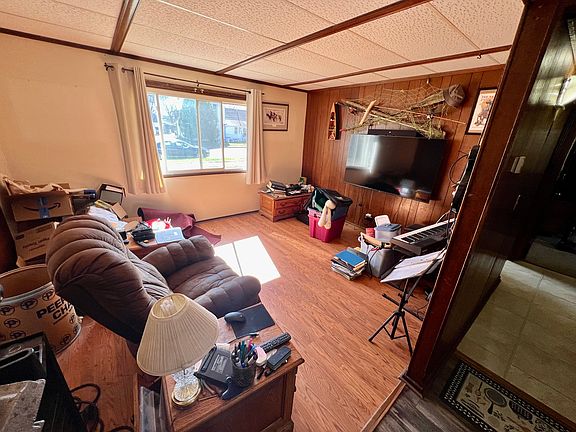 3rd image of 728 Plum St APT 1