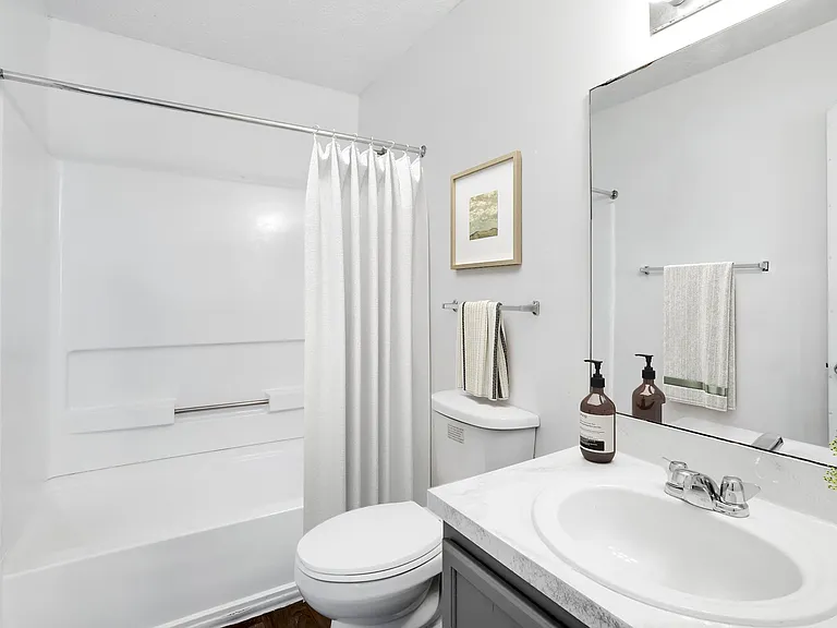 Hampton Ridge Apartments — Photo 15