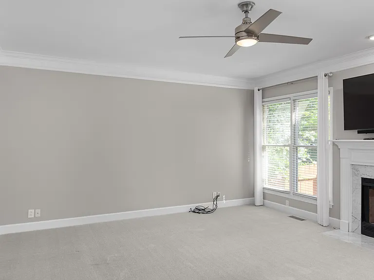 1520 Woodfield Ct — Photo 13