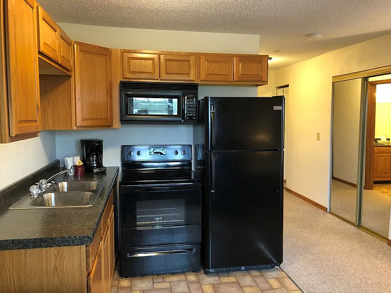 Alexis Manor — Photo 27