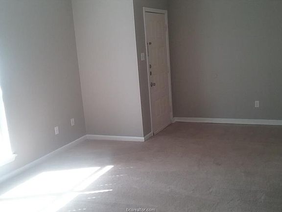 2nd image of 2505 Long Dr #A