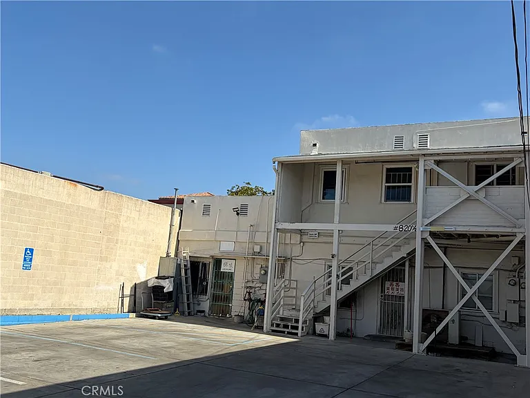 818 E Valley Blvd — Photo 20