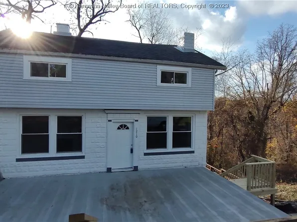 1210 Oakmont Rd, Charleston, WV 25314