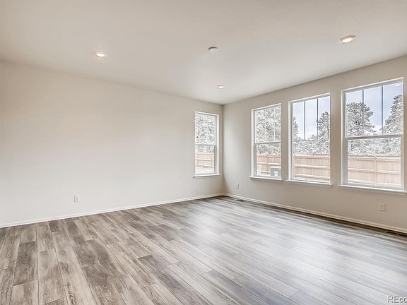 2nd image of 610 Avena Dr