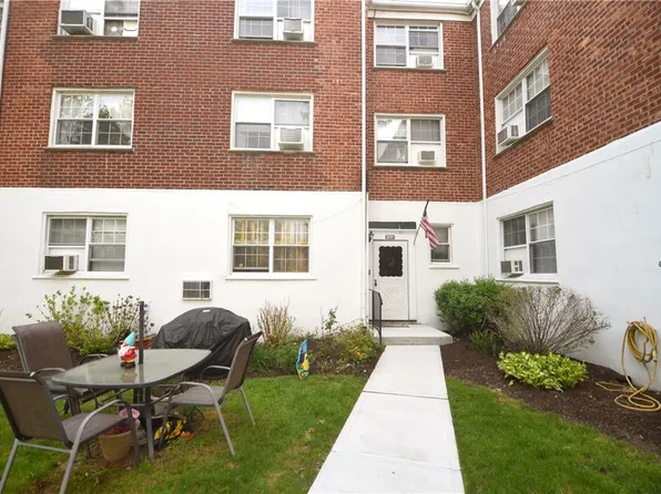 39 Fieldstone Drive #B, Hartsdale, NY 10530