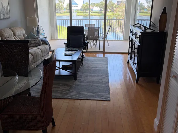353 S US Hwy 1 #D204, Jupiter, FL 33477
