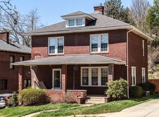 27 Oakmont Rd, Wheeling, WV 26003