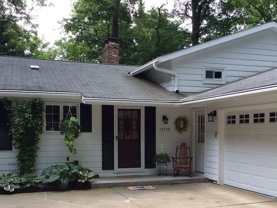 1st image of 18570 Dellwood Dr