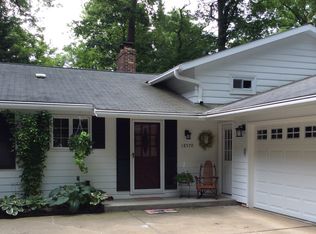 18570 Dellwood Dr, Walton Hills, OH