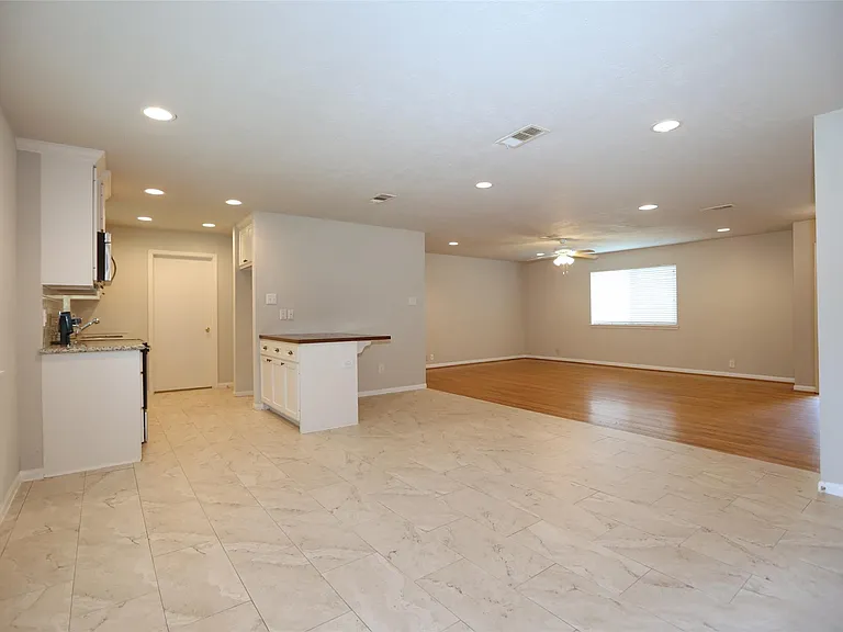 6123 Grape St — Photo 8