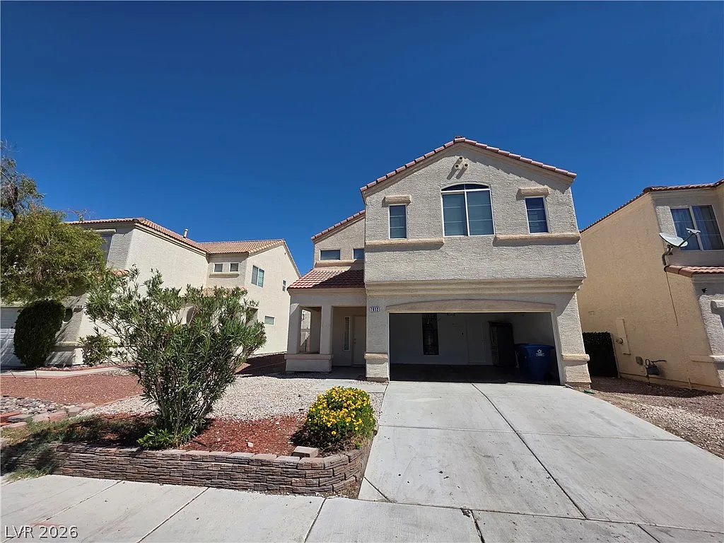 5 bed, 2.5 bath, 2381 sqft, $1,985 — Photo 3