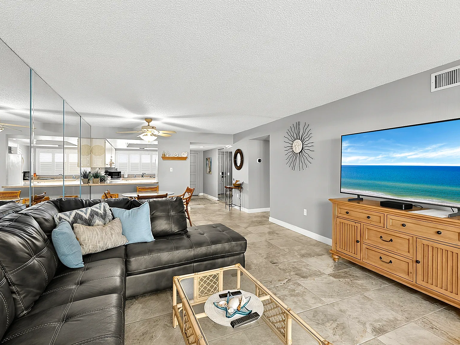 2 bed, 964 sqft, $10,000 — Photo 1