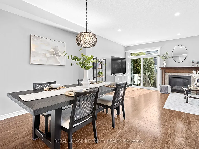 179 Flat Sedge Cres — Photo 2