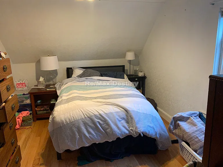 10 Stanford Ter #3 — Photo 12