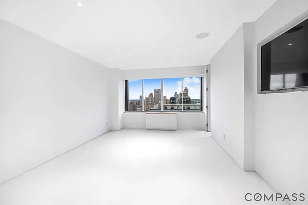 Sold by Compass | media 23