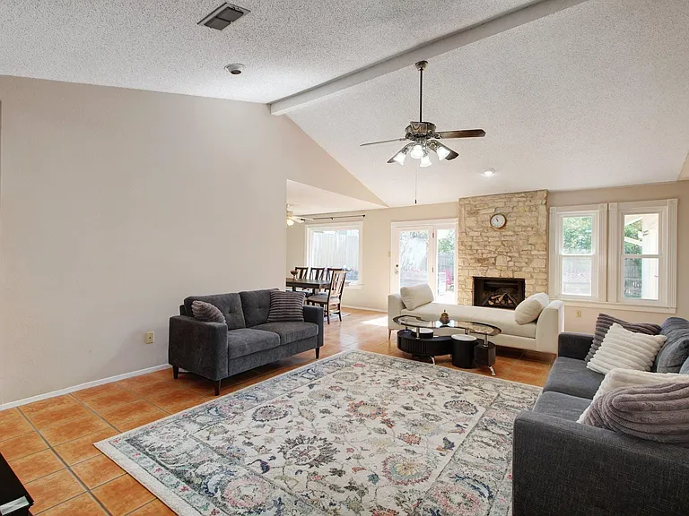 12607 Andromeda Cv — Photo 13