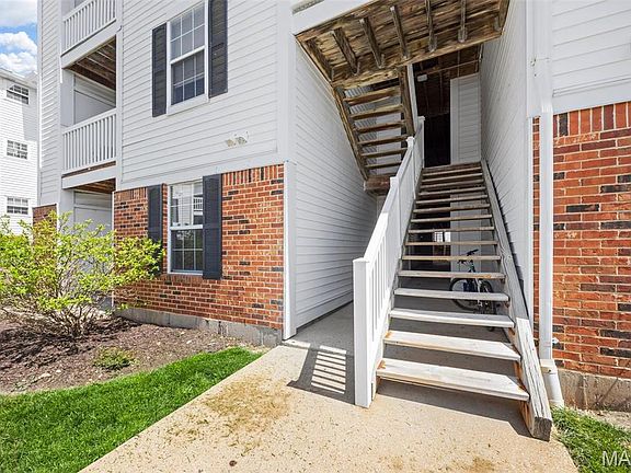 5th image of 16535 Victoria Crossing Dr Unit B