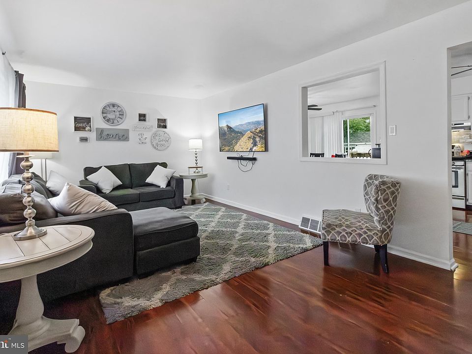 house on the hill 新品　サイズ80 94 Mount Clement Ave, Pine Hill, NJ 08021 | Zillow