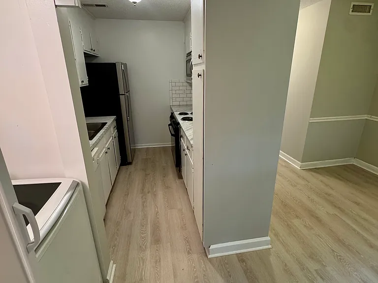 921 Nottingham Dr #13 — Photo 20